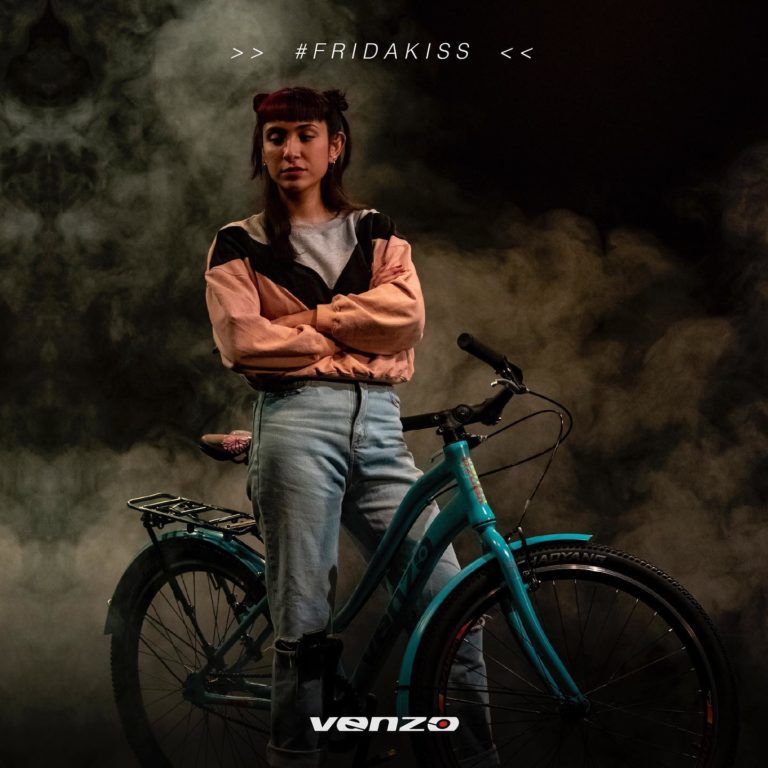BICICLETA VENZO FRIDA KISS R26