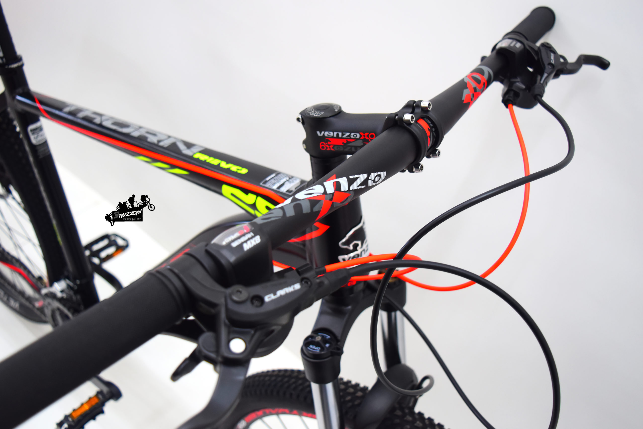 Bicicleta Venzo Thorn Revo Rodado 29 24 Vel Discos Hidráulicos - Imagen 3